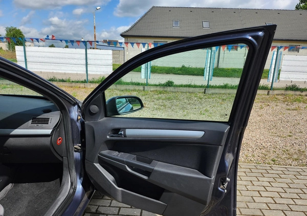 Opel Astra cena 15900 przebieg: 212506, rok produkcji 2009 z Piła małe 379